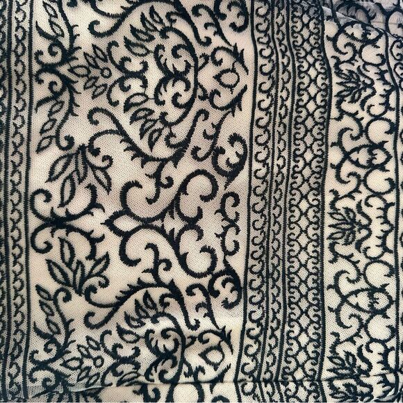 BCBGMAXAZRIA Beige Black Aurora Embroidered Tulle Sleeveless Trumpet Gown 4 - Picture 8 of 10